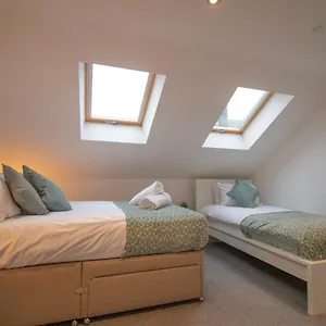  Holiday home St Peters Townhouse By Promise